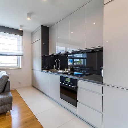 Apart111 - Platinum *